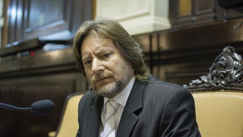 "La oposición debería pedir informes sobre la salud de Milei"