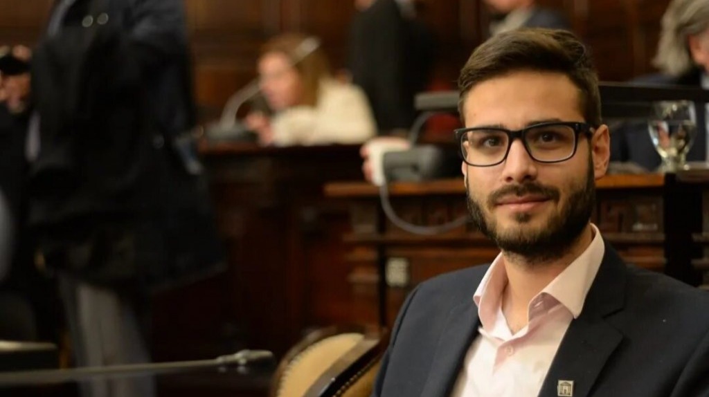 Emanuel Fugazzotto presenta su libro "Gobierno Verde" en la Universidad Maza